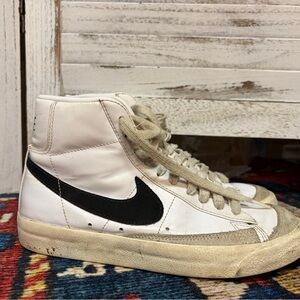Women’s Size 7.5 Nike Blazer High-Tops